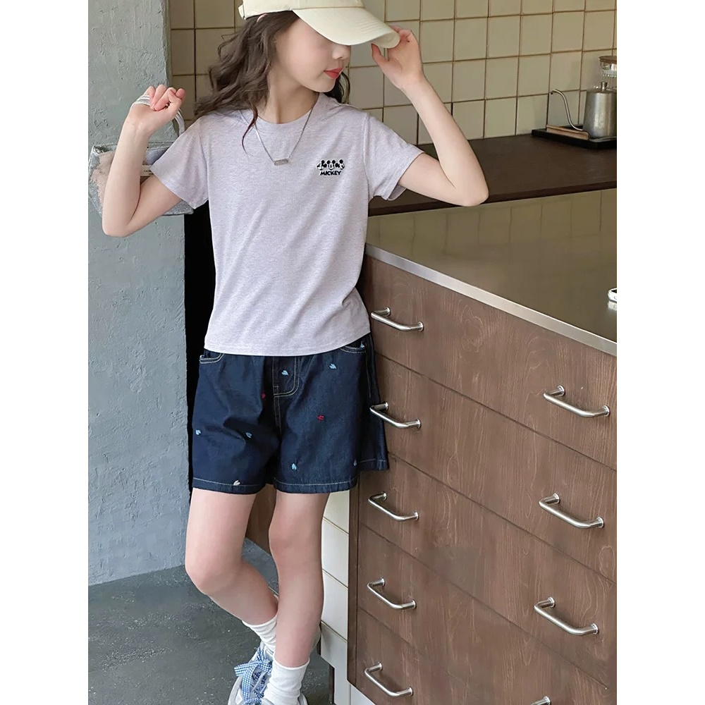 【清货】2025夏洋气爱心刺绣薄款牛仔短裤 D551 551 M