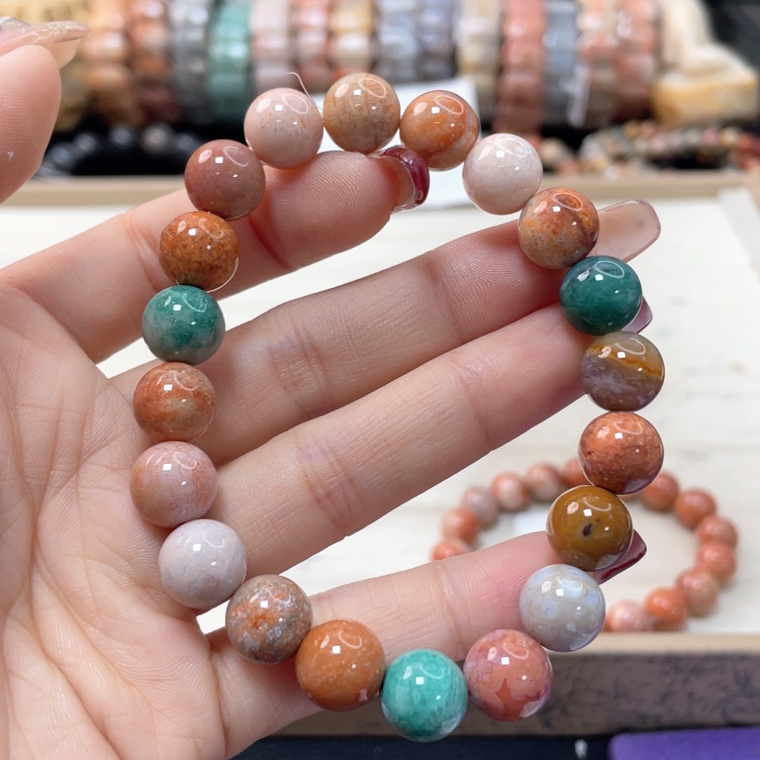 硅化珊瑚（珊瑚玉）手链未镶嵌?****Y013