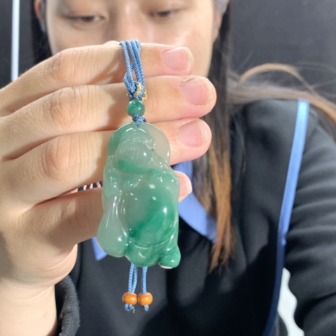 石英质玉颈饰未镶嵌