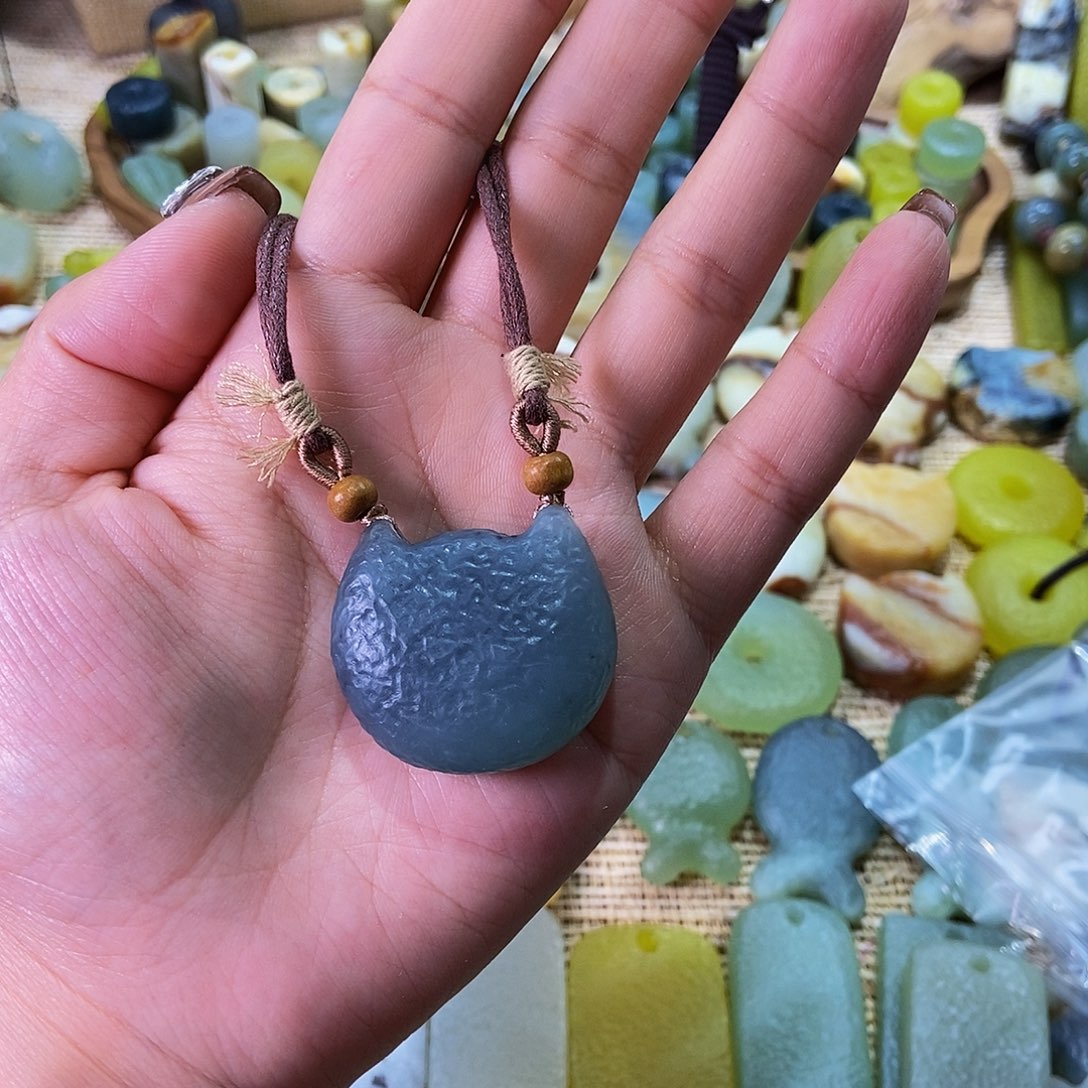 未镶嵌蛇纹石玉挂件酸*