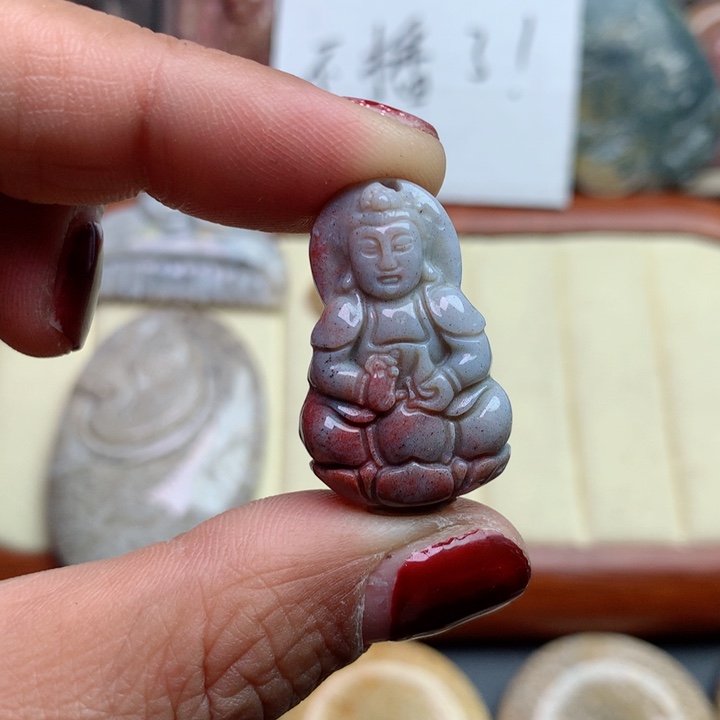 硅化珊瑚（珊瑚玉）颈饰足银镀金镶嵌