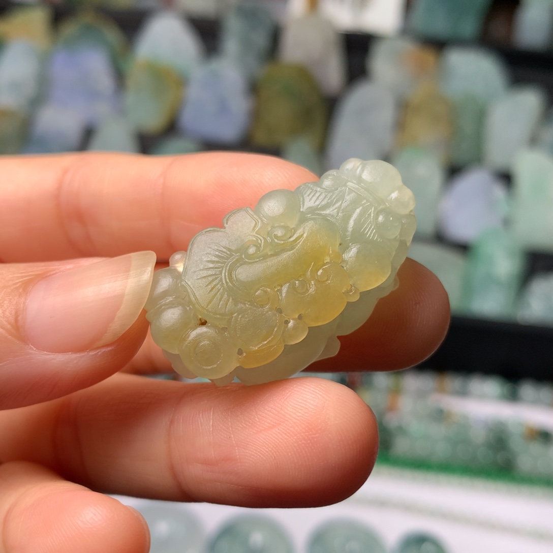 未镶嵌定制翡翠翡翠