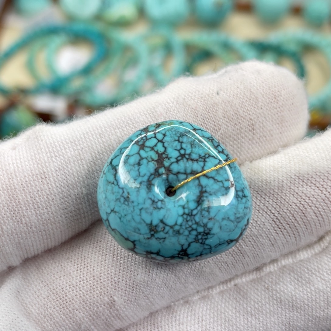 绿松石未镶嵌挂件