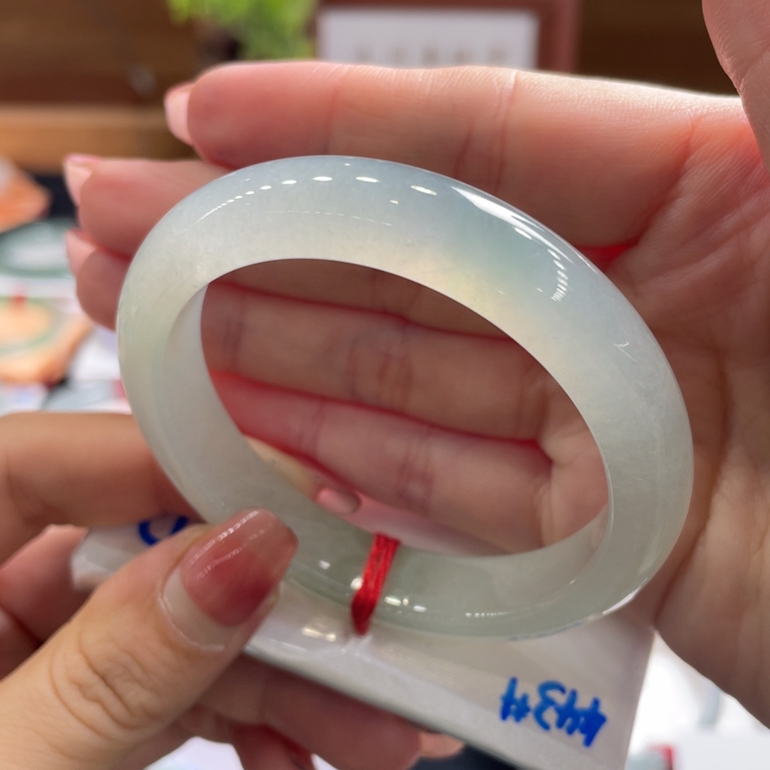 翡翠手镯未镶嵌52正