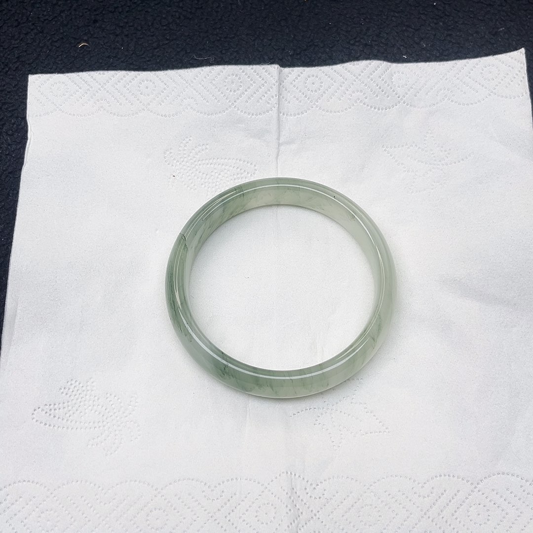 石英质玉未镶嵌手镯18