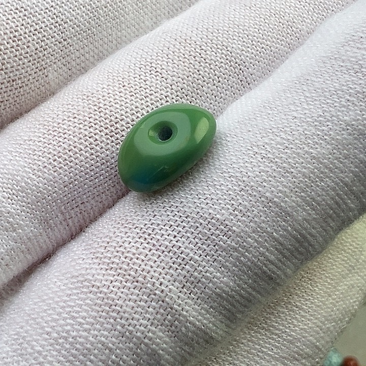 南红玛瑙未镶嵌珠宝奇石