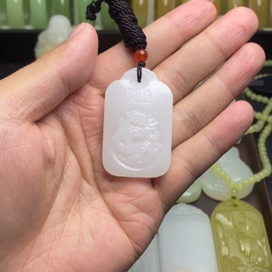 福利款白色小龙牌