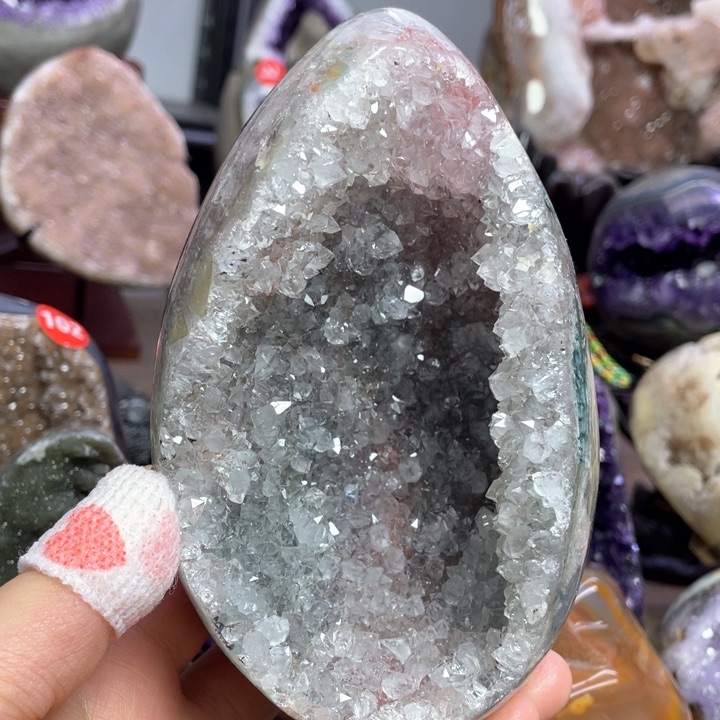 水晶摆件未镶嵌捡漏