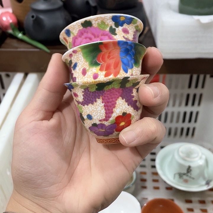 陶瓷茶具全部清清完回家过年