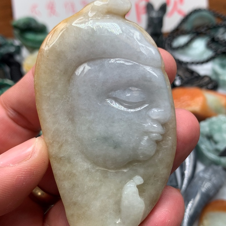 翡翠颈饰未镶嵌保真天然A货翡翠