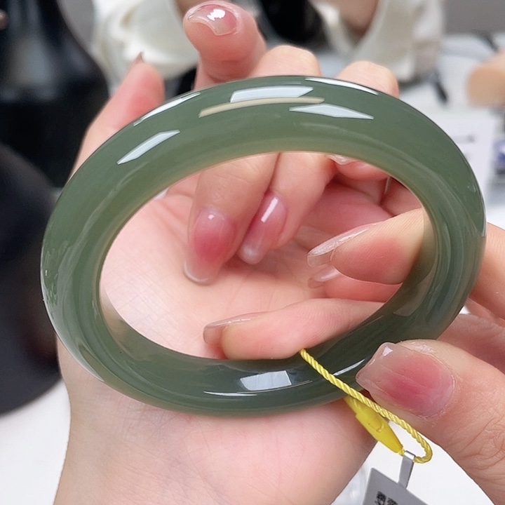 和田玉手镯56未镶嵌