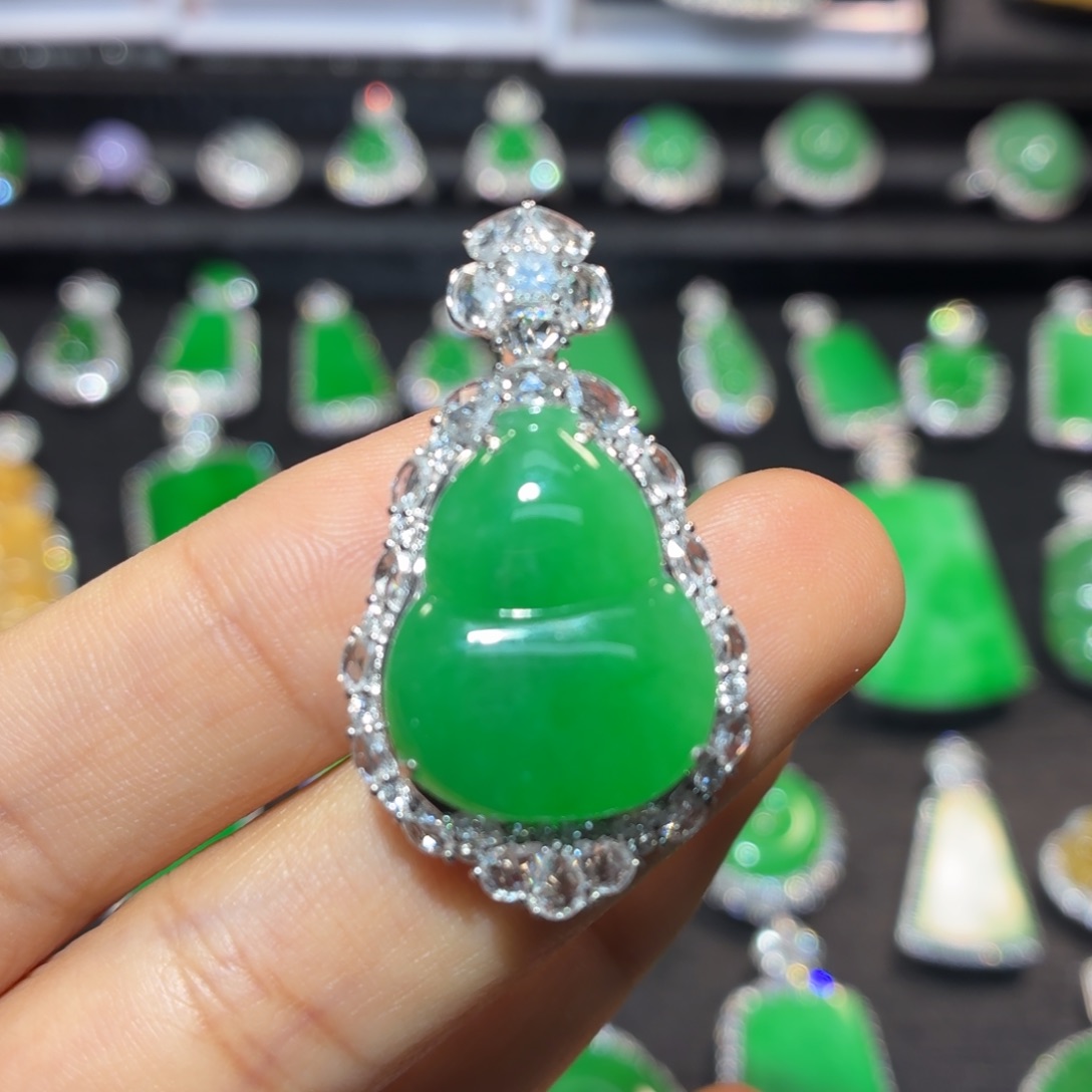 翡翠18K金镶嵌吊坠(不含链)翡翠