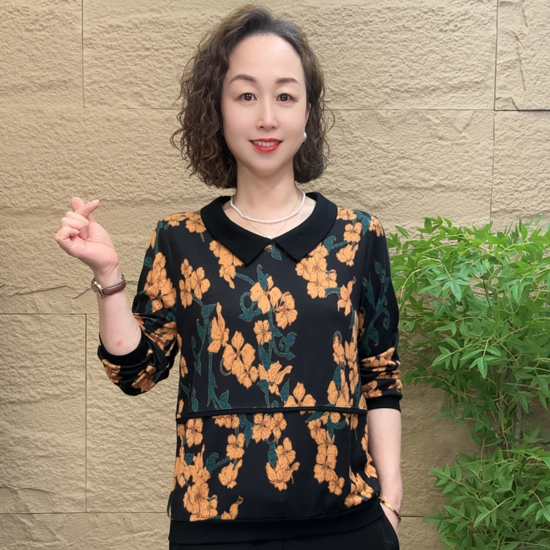 妈妈装时尚漂亮秋装小衫气质减龄中老年女装娃娃领弹力百搭上衣