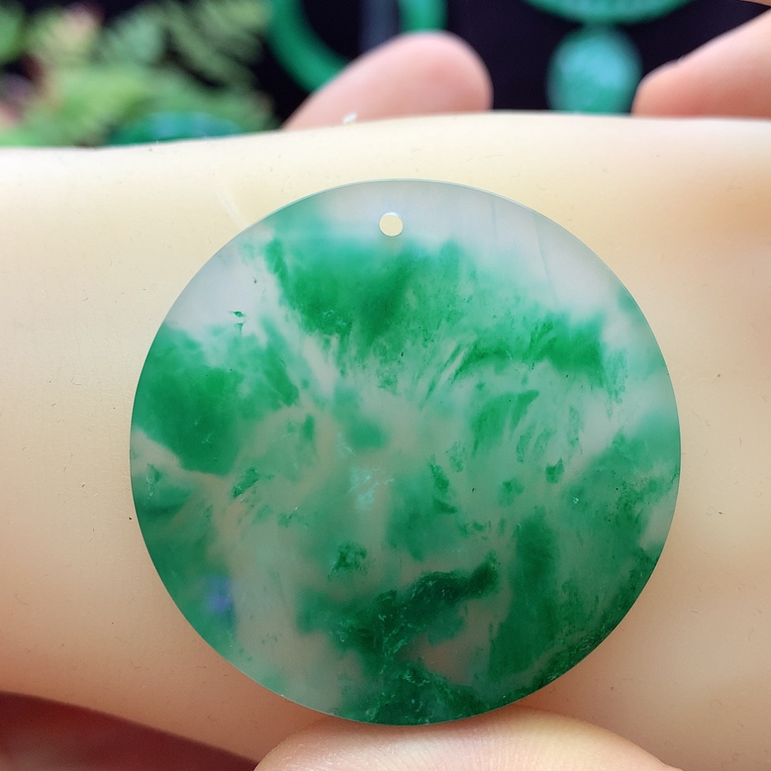 石英质玉颈饰未镶嵌