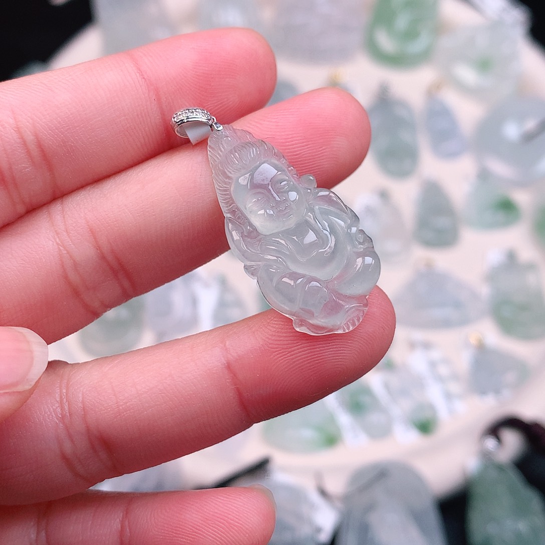 翡翠颈饰18K金镶嵌冰胶晴宝宝观音