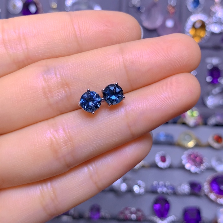 银S925镶嵌耳饰托帕石抱***g