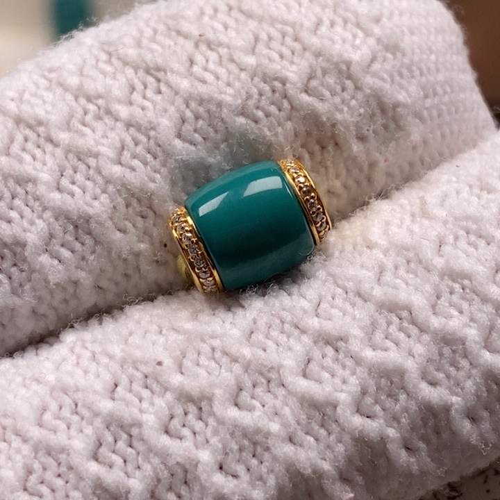 绿松石珠宝奇石18K金镶嵌