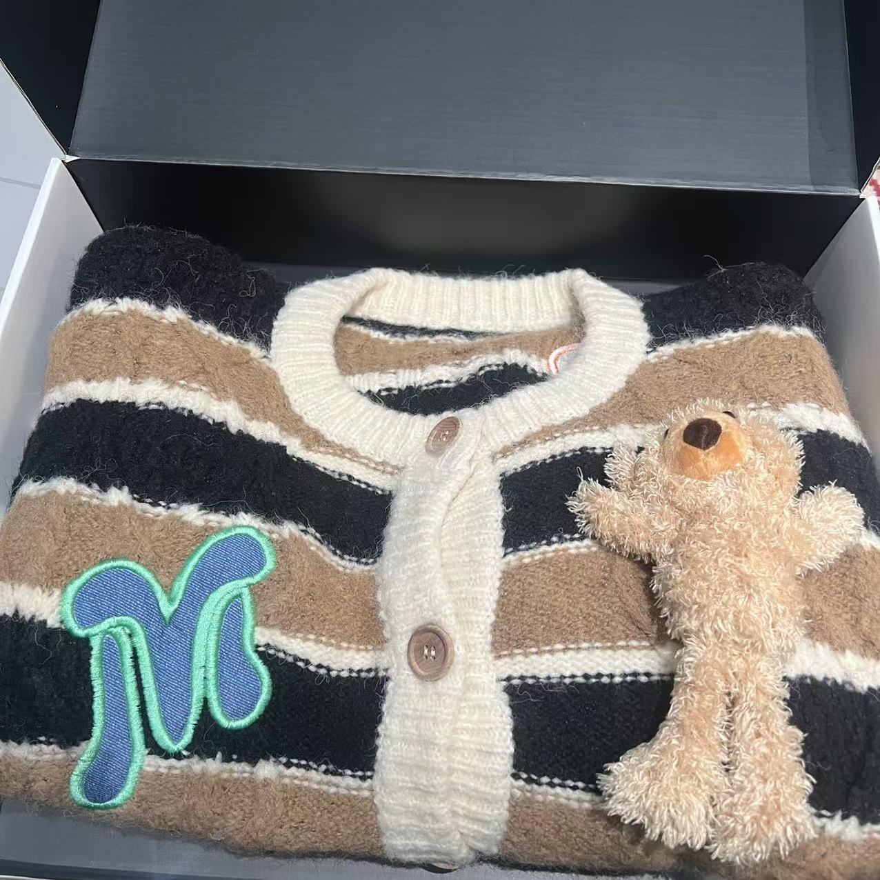 FOG（000）长袖针织开衫毛衣外套小熊公仔装饰 5N701WT245