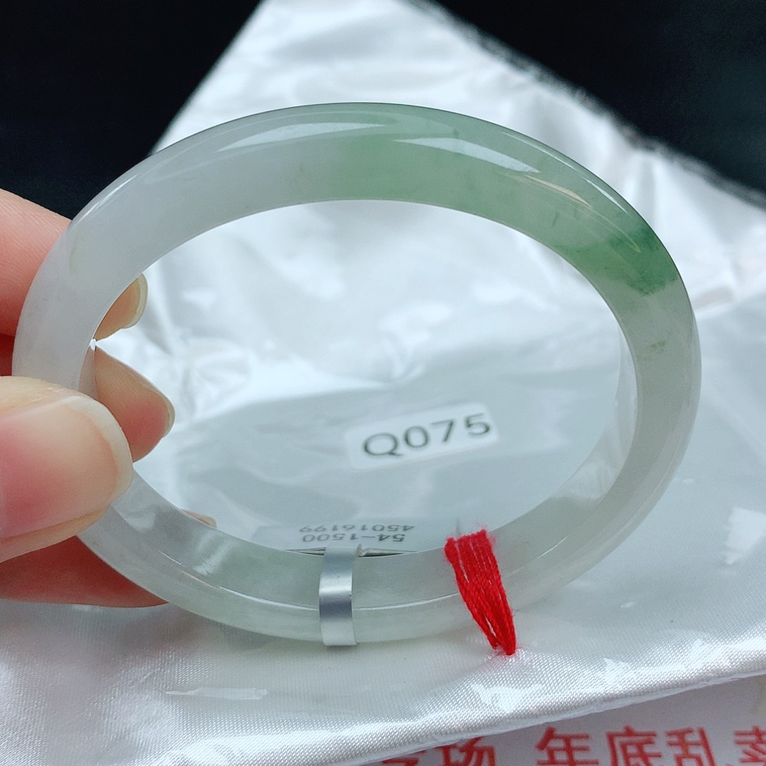 翡翠手镯未镶嵌缅甸天然A货翡翠手镯