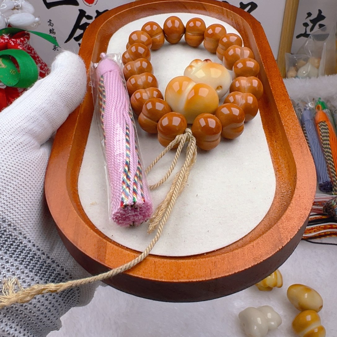 曲***秧手串猴头核桃大屁桃