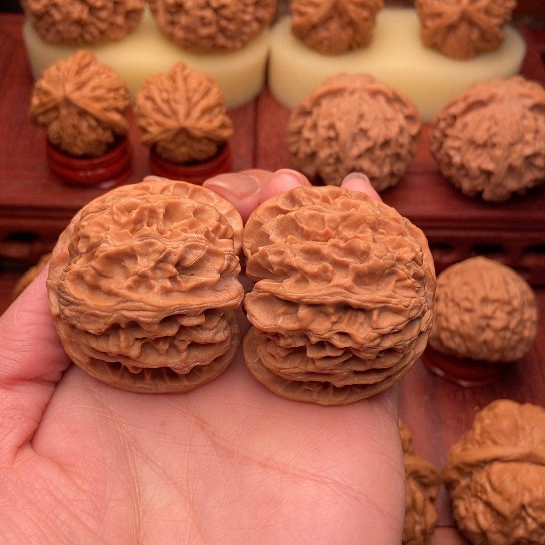 桃核把件@*路苹果园狮子头43