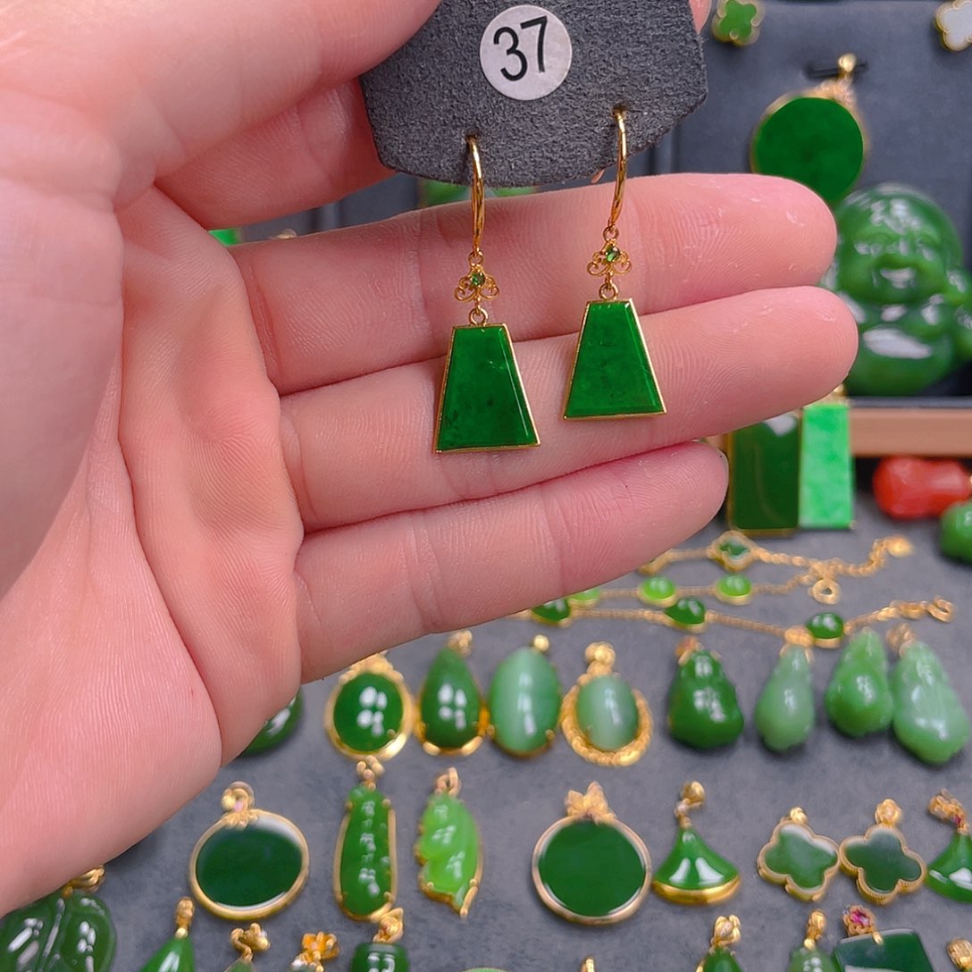 翡翠18K金镶嵌耳饰19801980