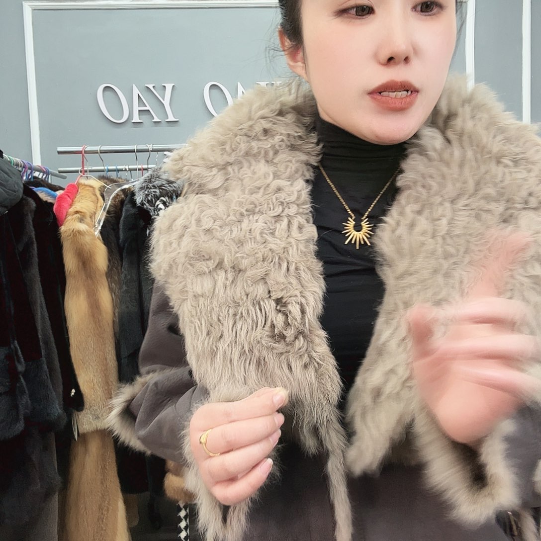 姚小妖家高端皮草