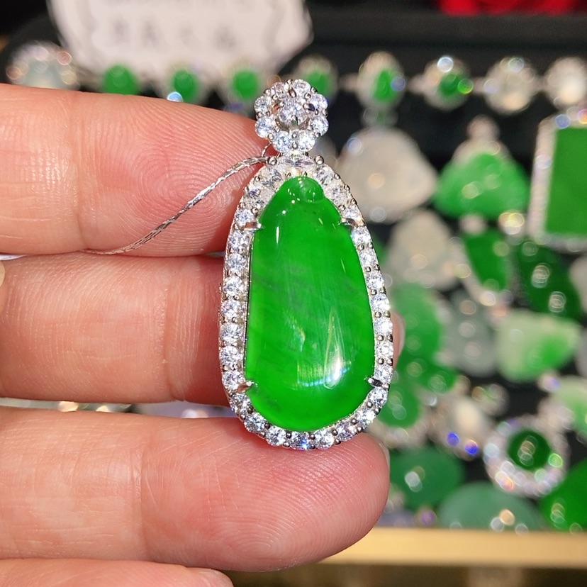 【闪购商品】颈饰未镶嵌翡翠天然翡翠