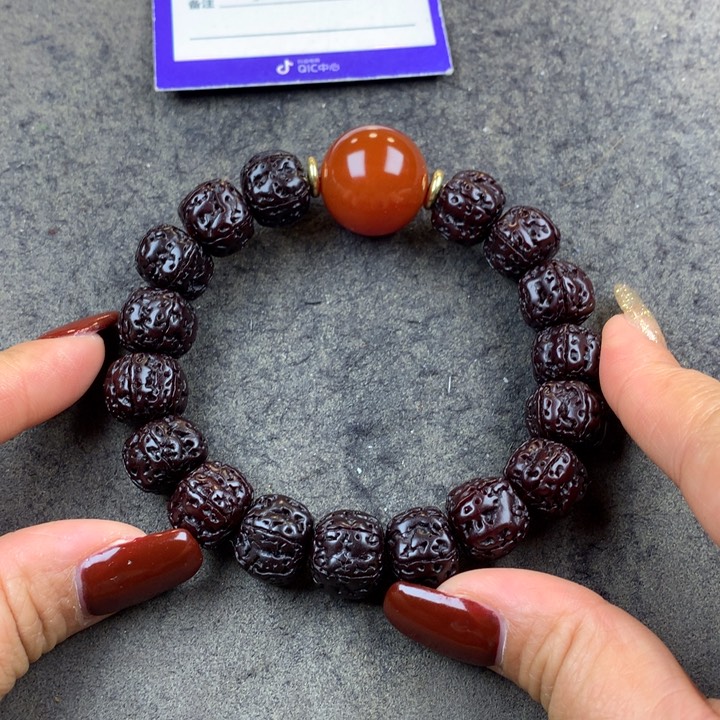 金刚菩提吊坠手串