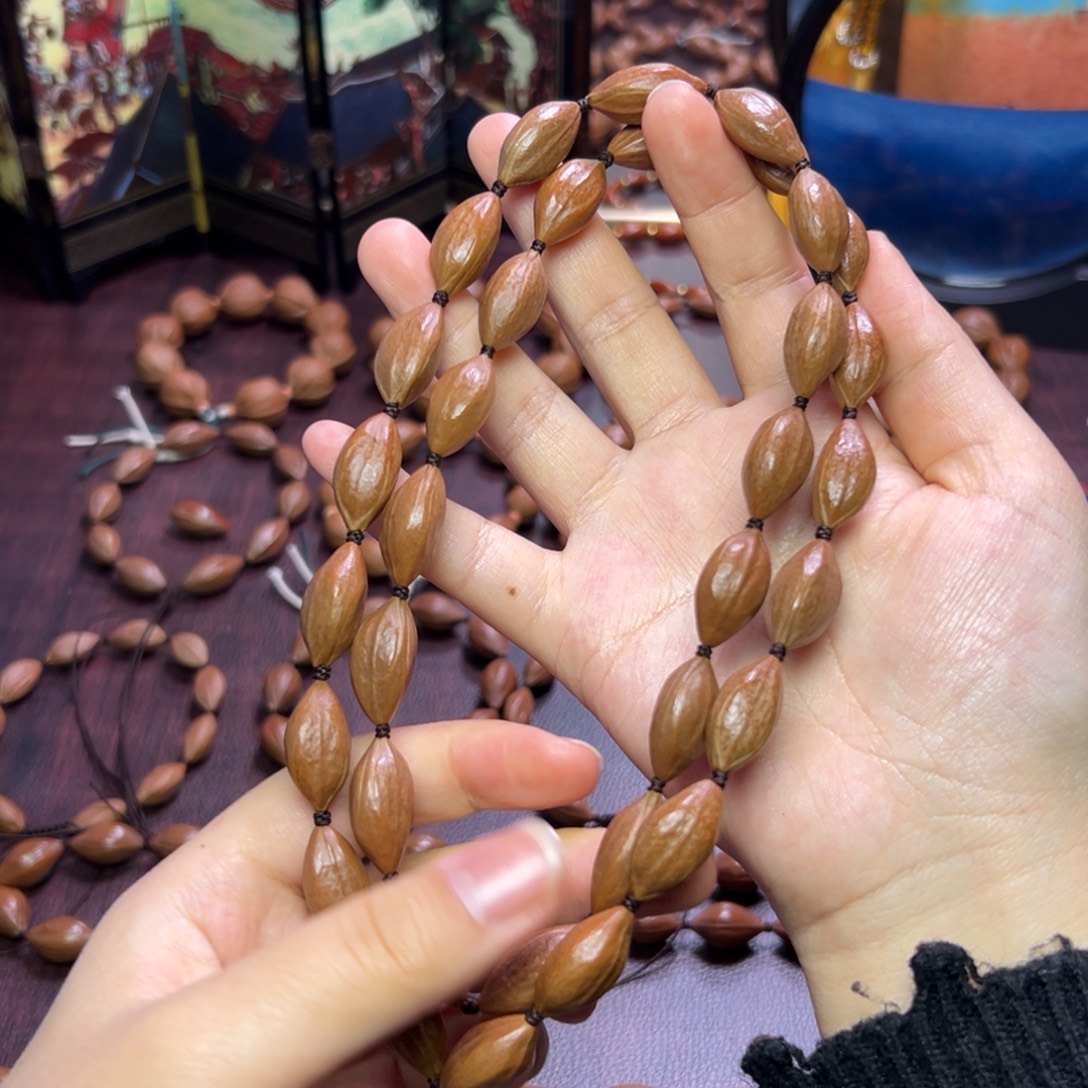 橄榄核手串/手链油 瓜子 1.15 2.2左右 长