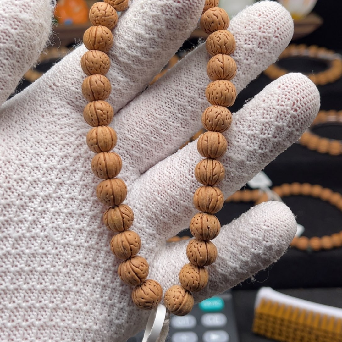 Q***U桃核吊坠11111111111