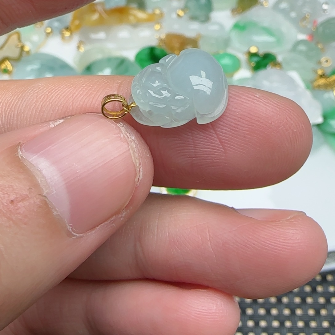 【闪购商品】翡翠颈饰18K金镶嵌貔貅