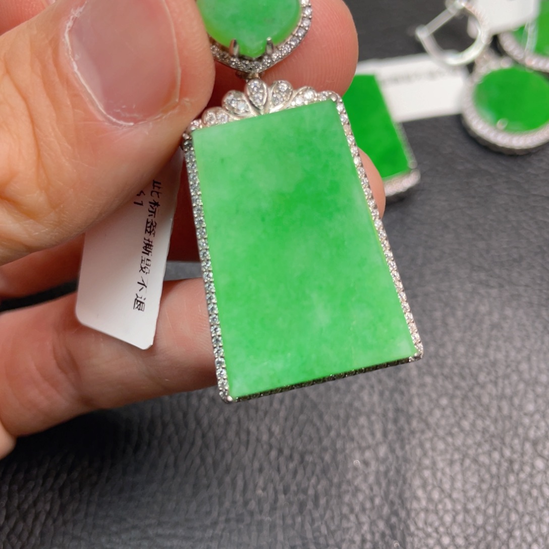 翡翠吊坠(不含链)银S925镶嵌吊坠