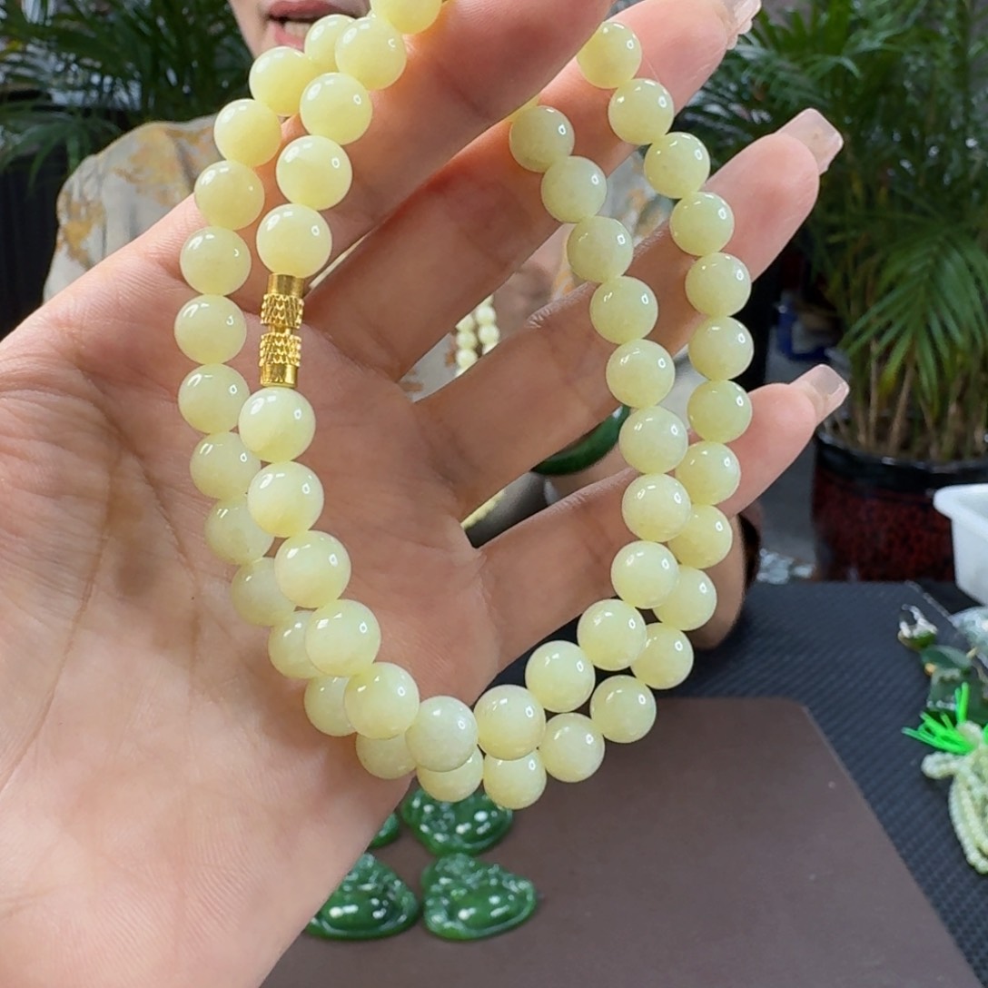 和田玉未镶嵌颈饰卡8