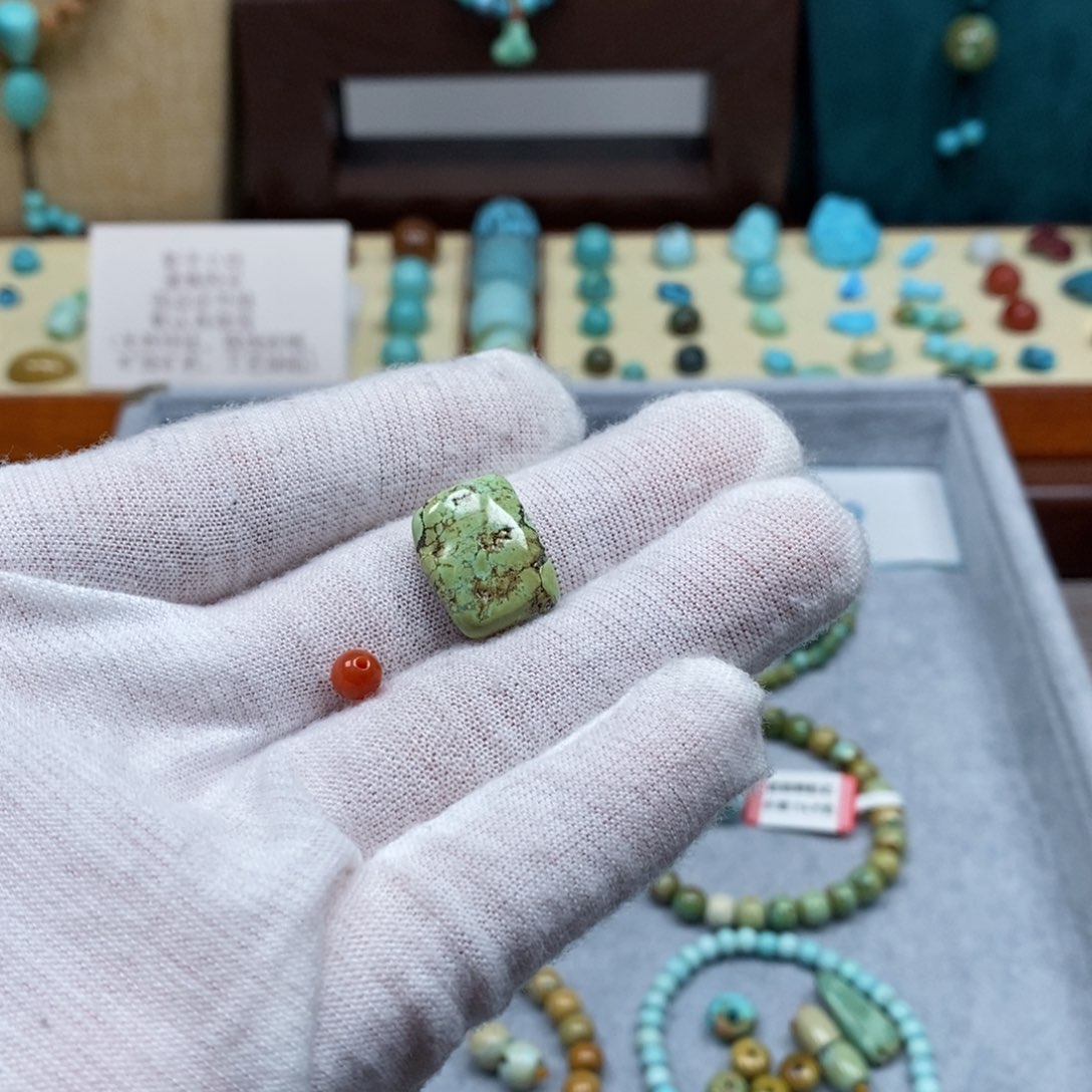 未镶嵌配饰南红玛瑙