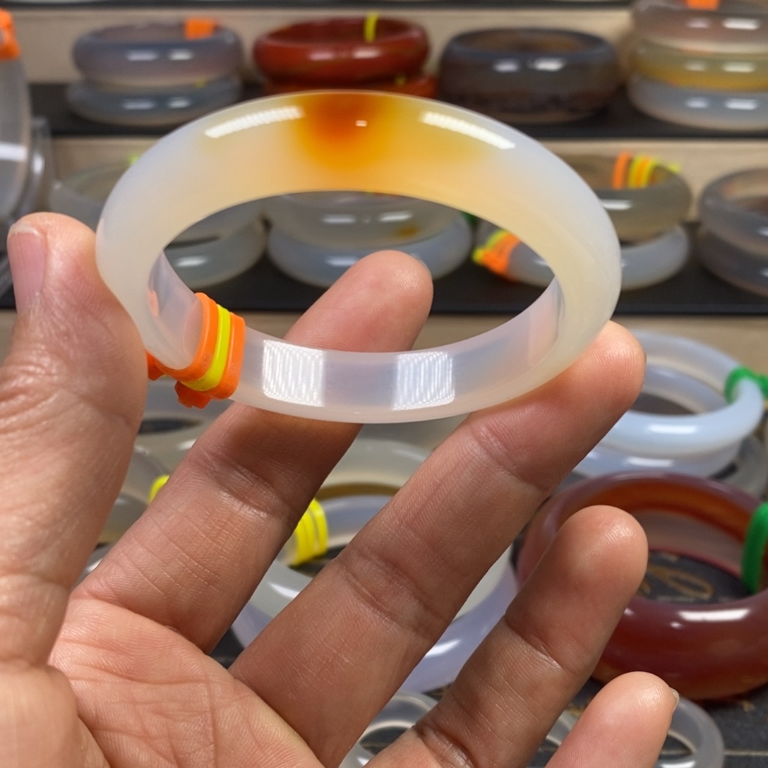 玛瑙/玉髓未镶嵌手镯