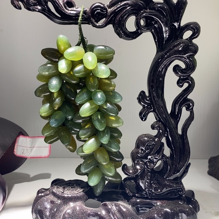 未镶嵌蛇纹石玉（覆膜）珠宝奇石