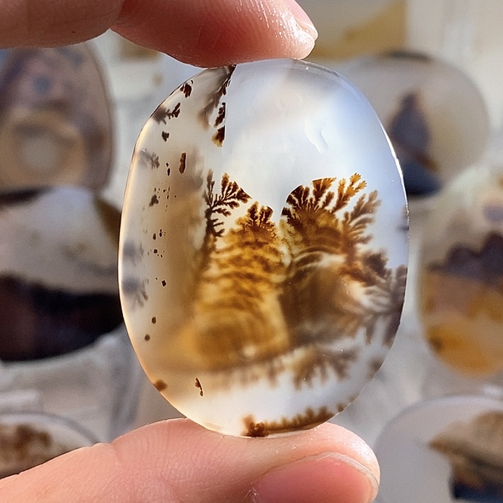 玛瑙/玉髓颈饰未镶嵌