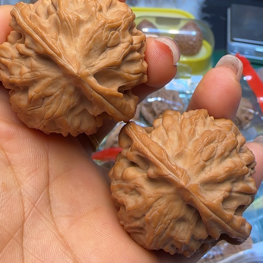 塞***图文玩核桃吊坠45全品龙鳞