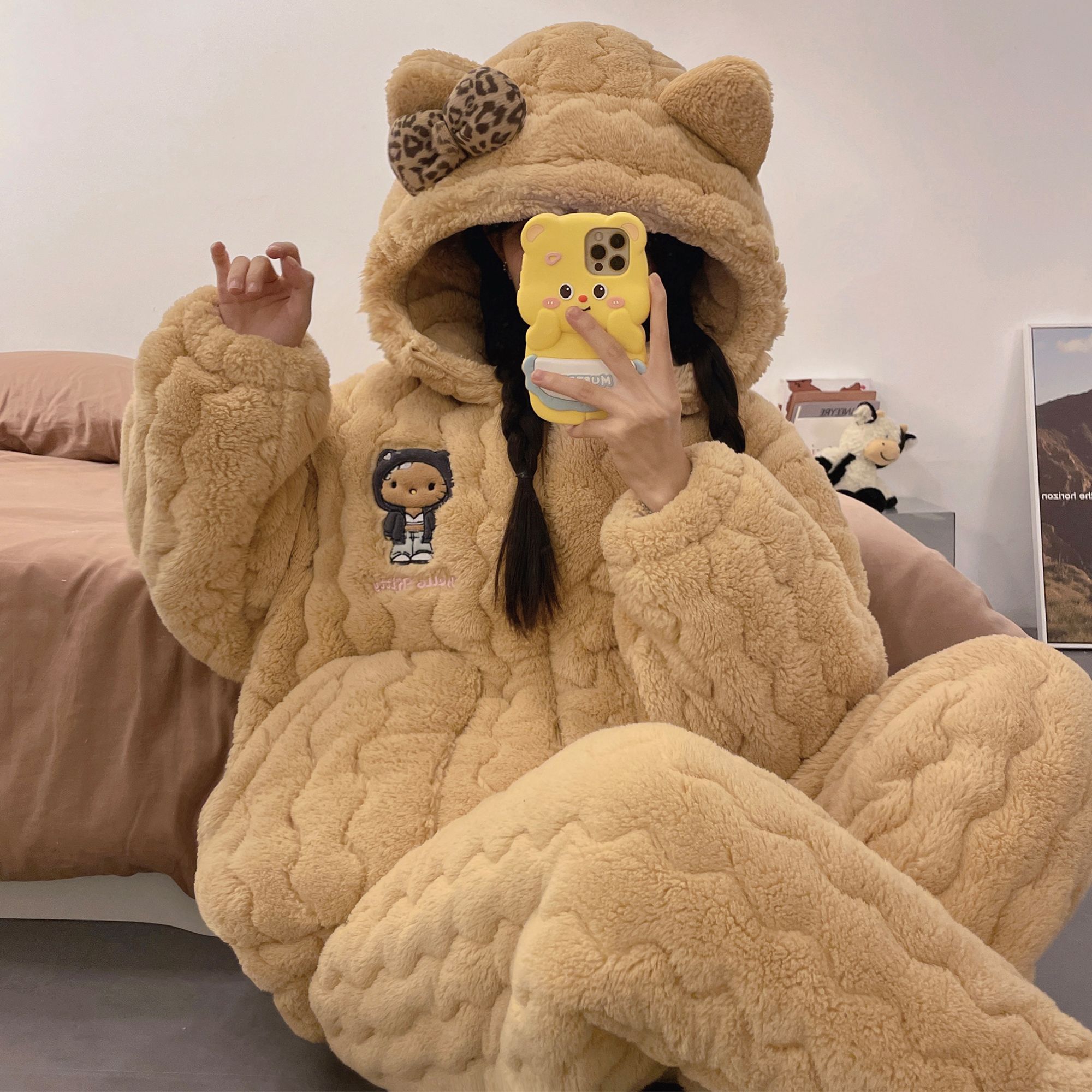 秋冬季新款hellokitty猫睡衣女连帽珊瑚绒夹棉加绒加厚家居服套装