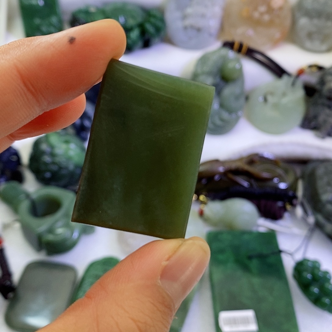 和田玉（糖玉）颈饰未镶嵌