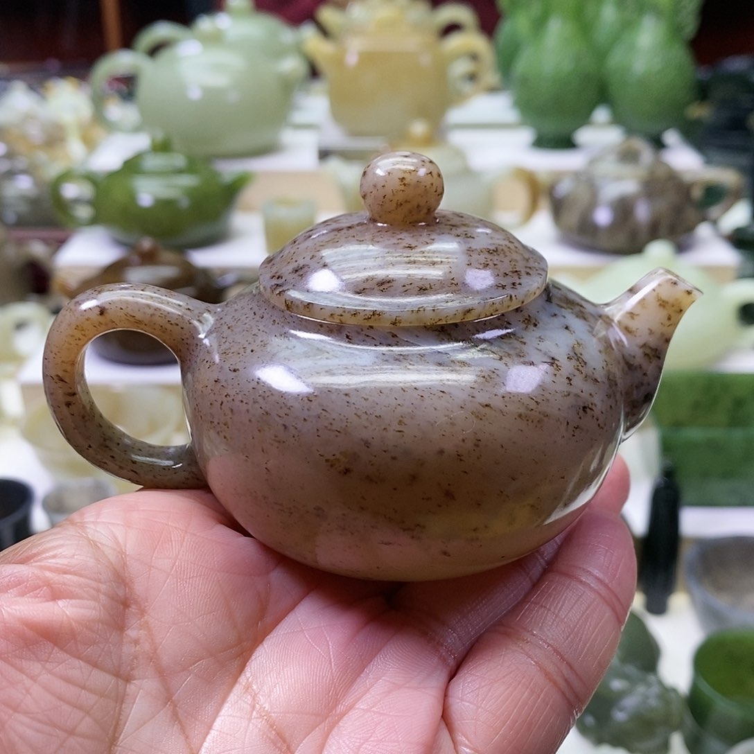 和田玉茶壶（微瑕）未镶嵌