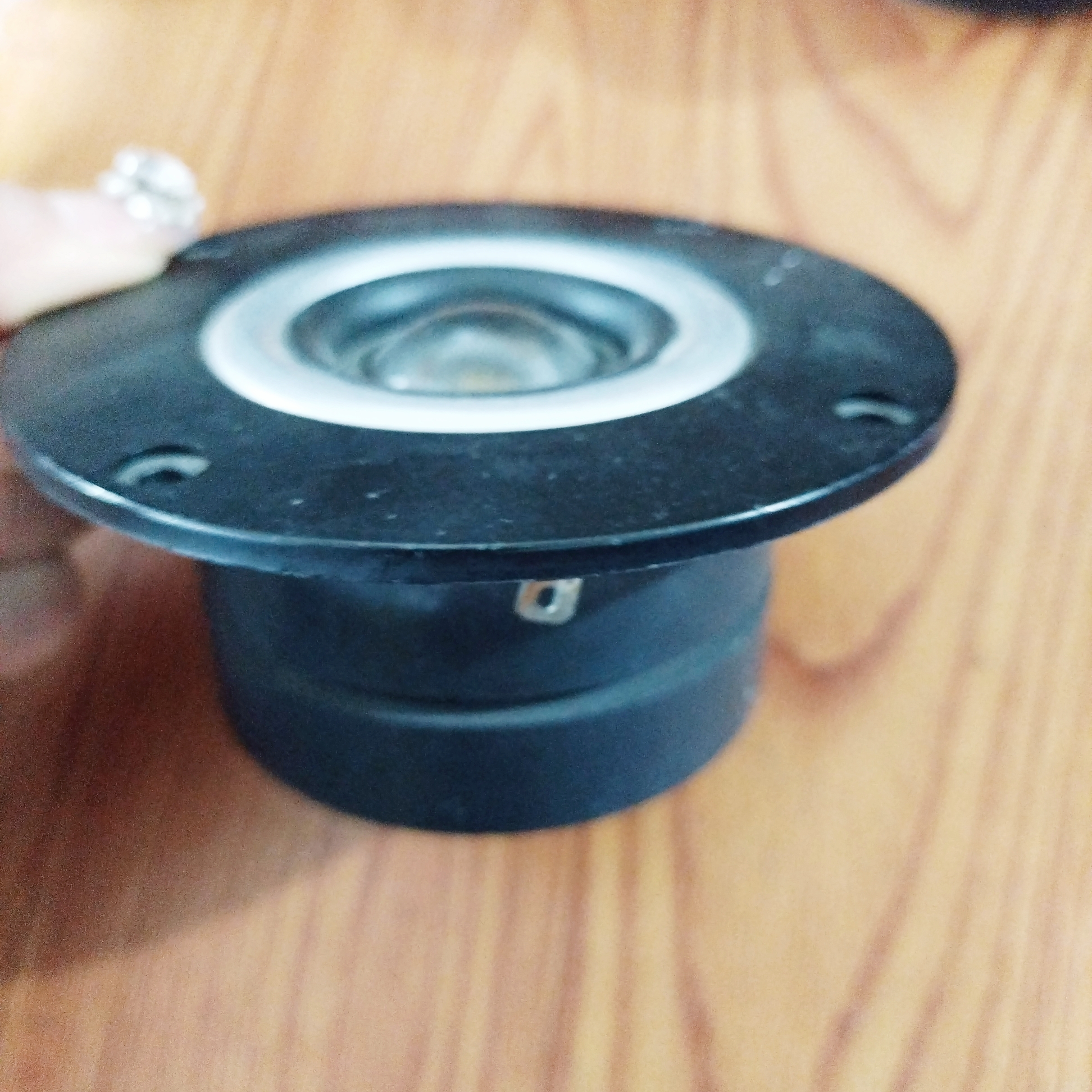 四寸丝膜双磁高音一个的价格。