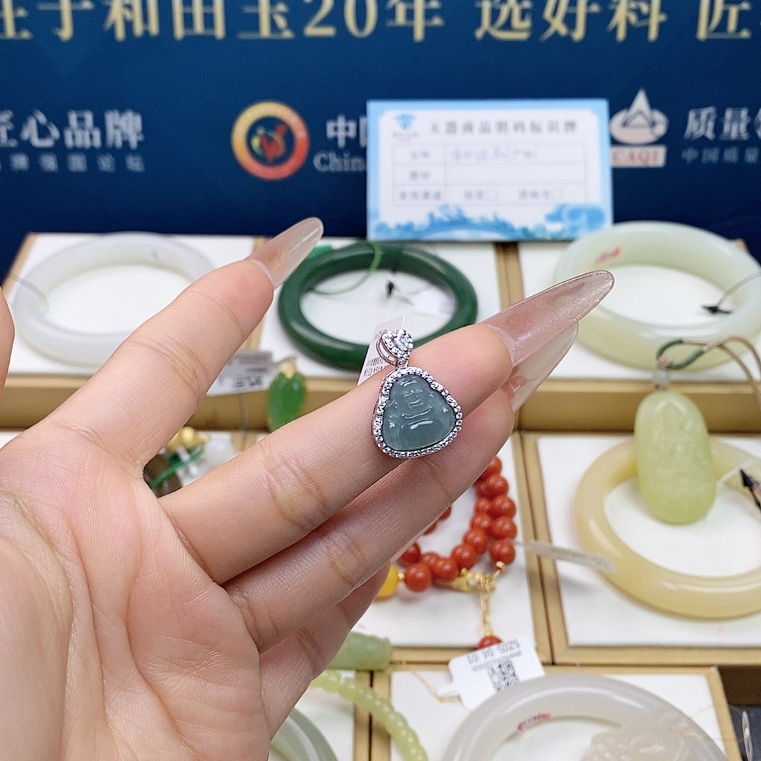 颈饰银S925镶嵌翡翠sj