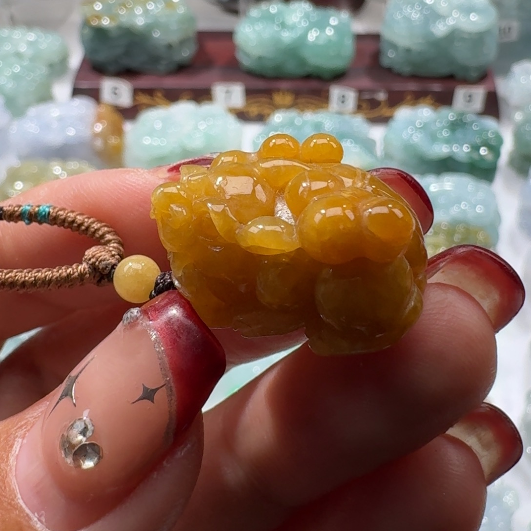 定制翡翠未镶嵌四**朵貔貅