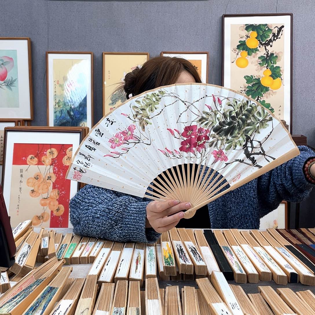 国画福利折扇带中玉扇骨（默认粘好发出）