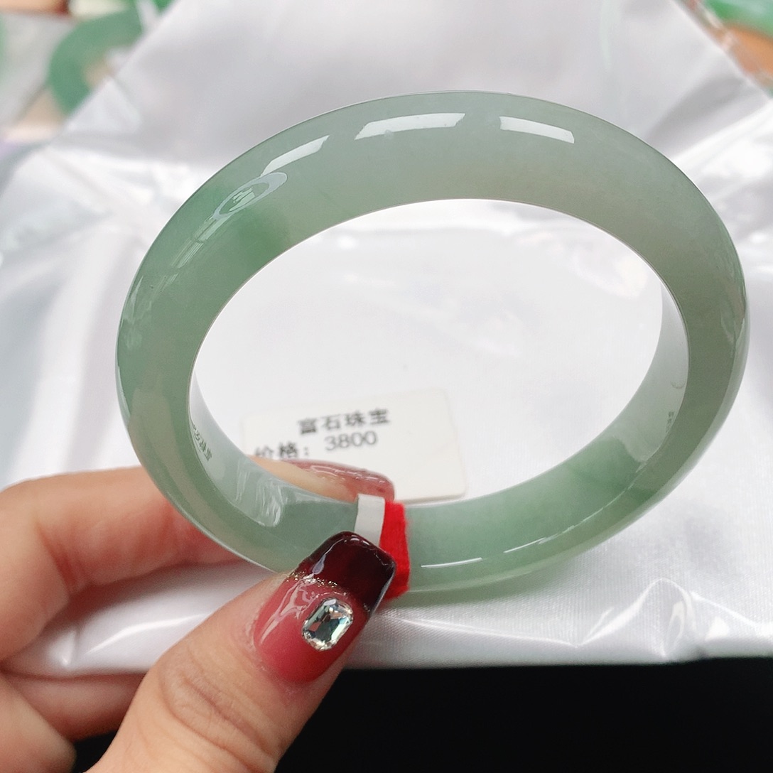 翡翠手镯未镶嵌天然翡翠手镯52