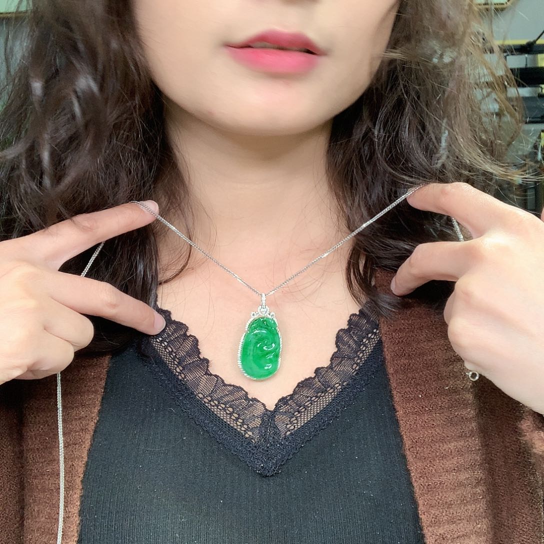 翡翠吊坠(赠链)18K金镶嵌