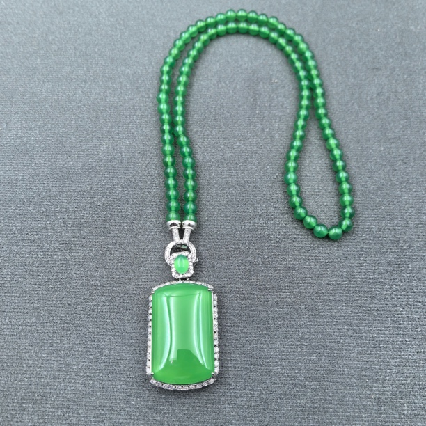    【经典永恒  光芒四射】吊坠 GDJ10103