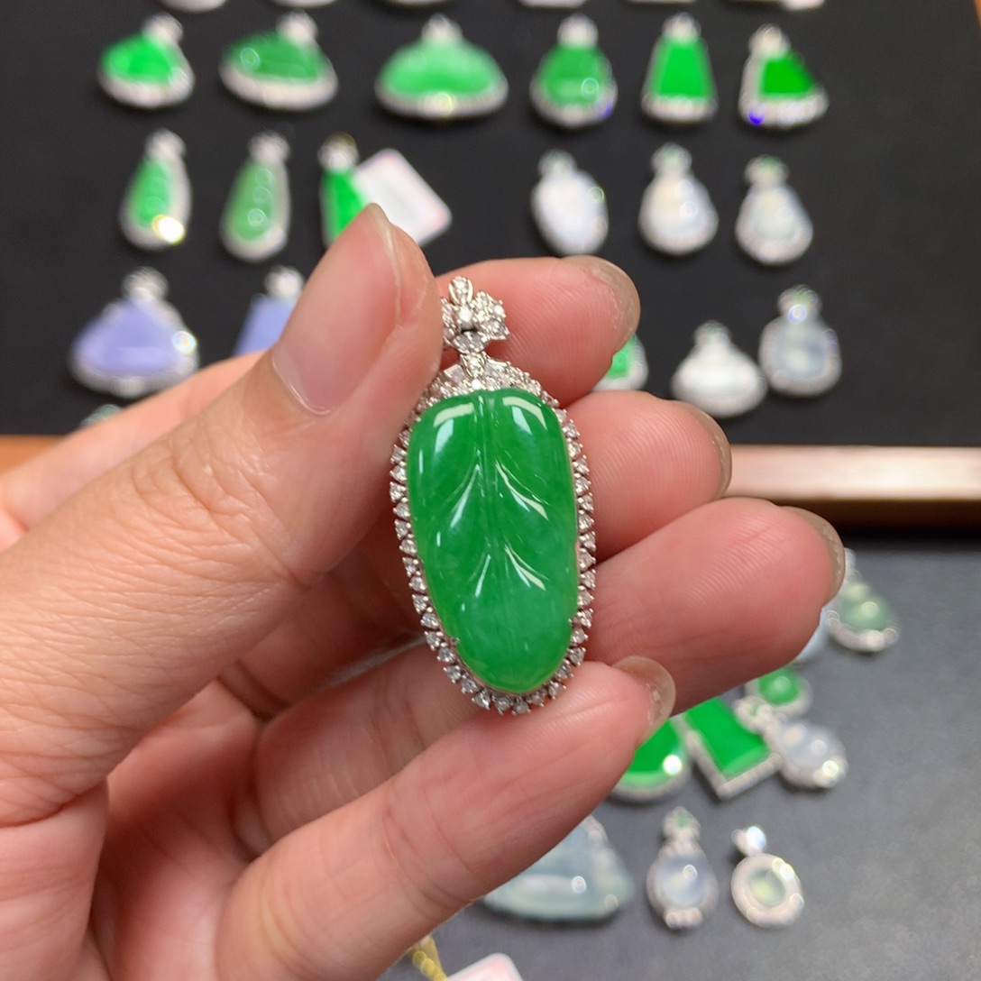 翡翠18K金镶嵌吊坠(不含链)